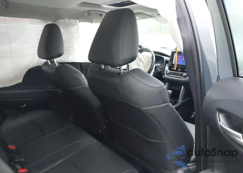 2023 Toyota Corolla Cross Xle from USA, damaged, VIN 7MUDAAAG4PV062515